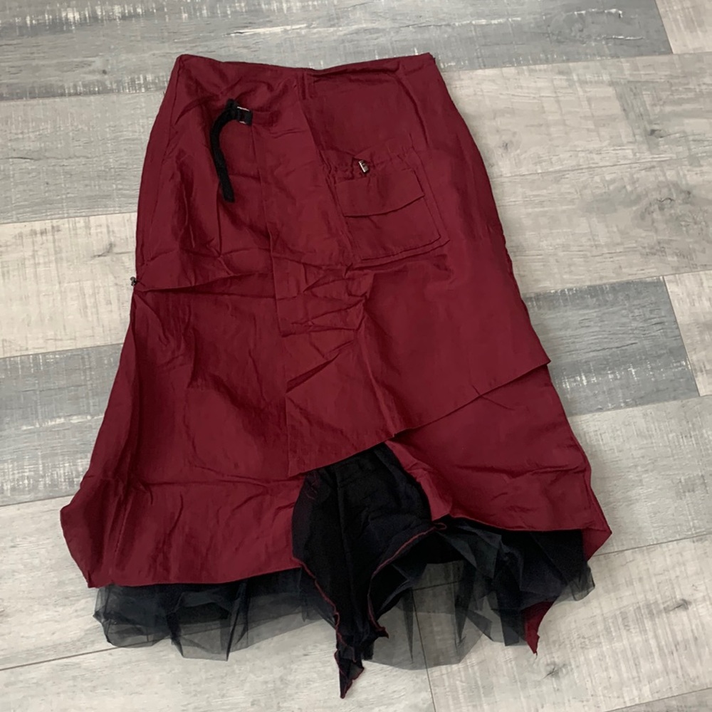 NWT Surrealist beautiful layered long skirt in plum - Picture 6 of 12